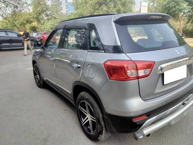 https://images10.gaadi.com/usedcar_image/4511309/original/processed_42f52e572ef4fe07299bbc1522fb4148.jpg?imwidth=6402