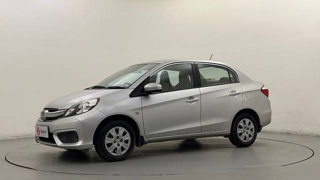 https://images10.gaadi.com/usedcar_image/4511310/original/c2cf8e5fea60b0aed04345fd1201254a.JPG?imwidth=6400