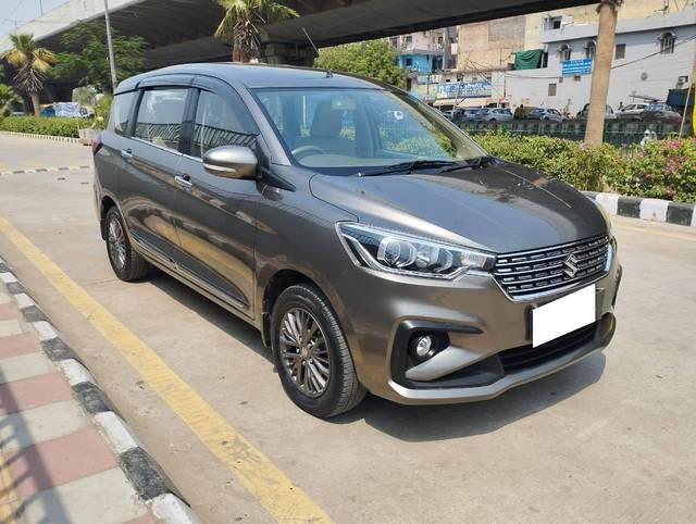 https://images10.gaadi.com/usedcar_image/4511315/original/processed_06931ab6a1cdca8b531db7092ec47e21.jpg?imwidth=6400