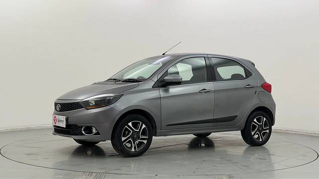 https://images10.gaadi.com/usedcar_image/4511327/original/3e8e2383663aab1e50aeb9cd74ce098f.JPG?imwidth=6400