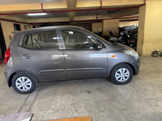 https://images10.gaadi.com/usedcar_image/4511364/original/9115d93e86bb5fac2455ac759686180d.jpg?imwidth=6401
