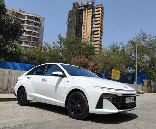 https://images10.gaadi.com/usedcar_image/4511372/original/processed_4525a8568093eedc1253ba9b4776f6c7.jpg?imwidth=6400