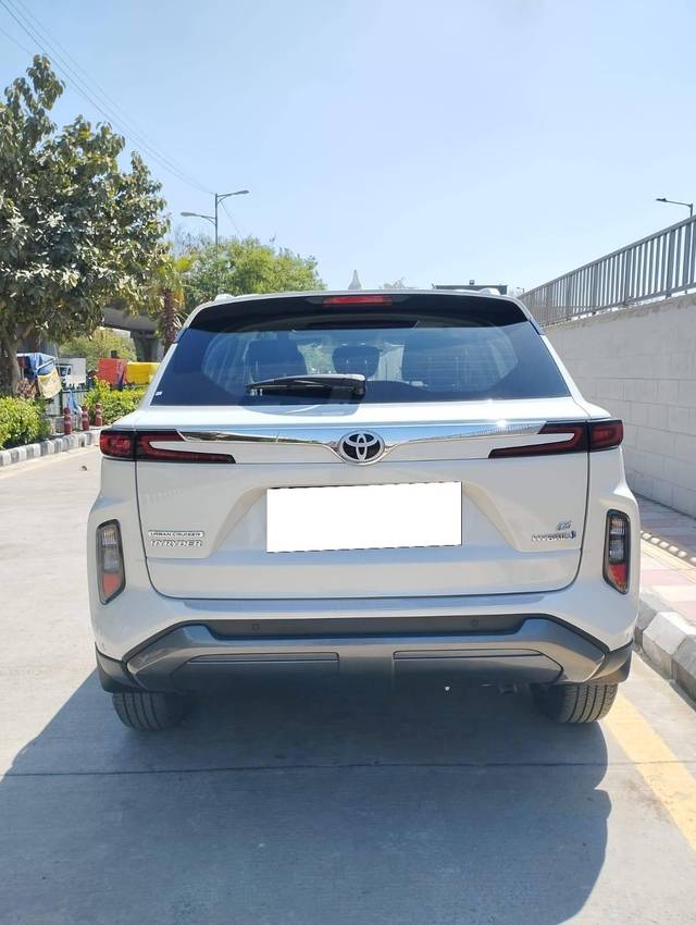 https://images10.gaadi.com/usedcar_image/4511386/original/processed_329c75b9cf03cdee903ecec8902a7418.jpg?imwidth=6402