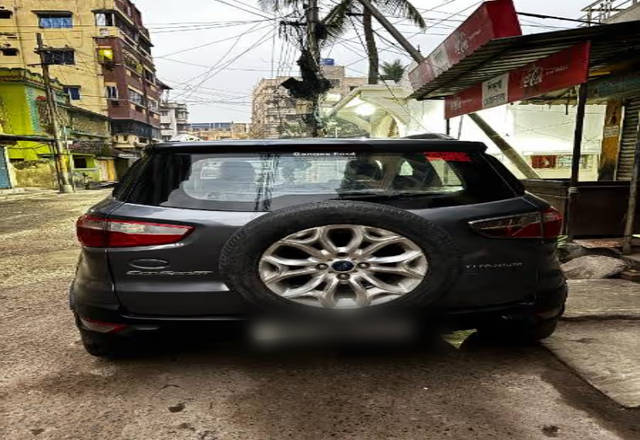 https://images10.gaadi.com/usedcar_image/4511399/original/3540859a-9017-4e39-9fa8-569089edc32d.?imwidth=6402