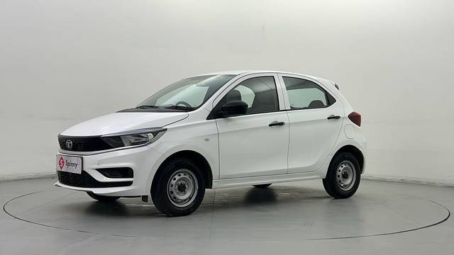 https://images10.gaadi.com/usedcar_image/4511404/original/76bf5d93aac6fa56a7849e041553e233.JPG?imwidth=6400