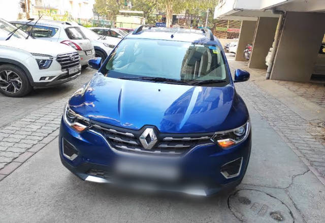 https://images10.gaadi.com/usedcar_image/4511410/original/0e78e70a-3e12-4021-8feb-2a36050adbe4.?imwidth=6400