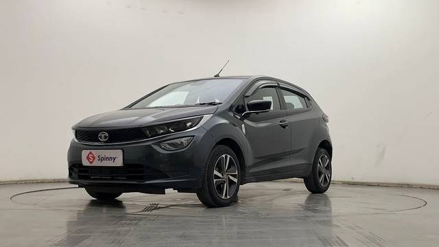 https://images10.gaadi.com/usedcar_image/4511434/original/c3765686b88d725be77ac4a1c44428f9.JPG?imwidth=6400