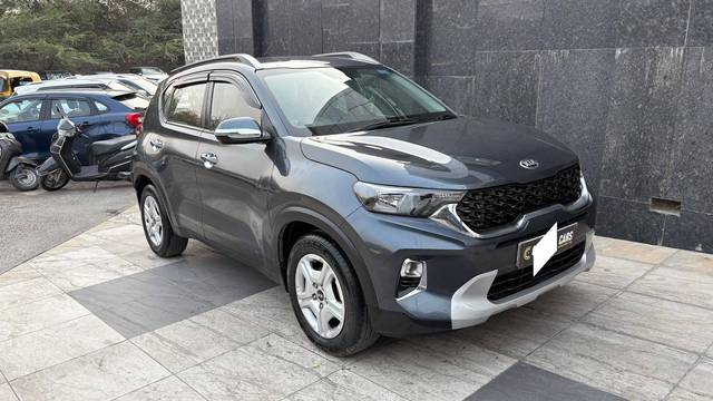 https://images10.gaadi.com/usedcar_image/4511436/original/processed_b980e772bdc0e268c4bf59b4bbabeb0b.jpg?imwidth=6400