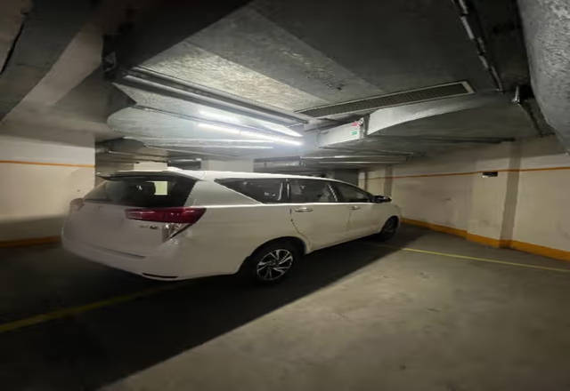 https://images10.gaadi.com/usedcar_image/4511439/original/58615d93-ba03-4ac1-9b2b-86d0fbc4fc71.?imwidth=6401