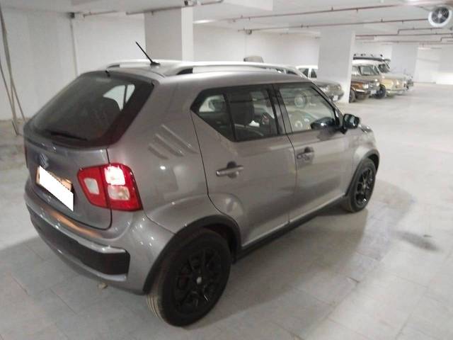 https://images10.gaadi.com/usedcar_image/4511470/original/processed_d8318648a438089a1c0d89c3b3a65e7c.jpg?imwidth=6401
