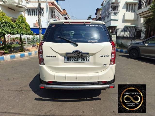 https://images10.gaadi.com/usedcar_image/4511473/original/processed_a4dcbc9c71f5126a08211012f154d8de.jpg?imwidth=6402