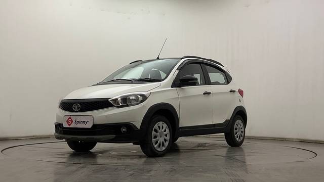https://images10.gaadi.com/usedcar_image/4511477/original/66b7eb6aabe1dd414ef08ea0f72a4744.JPG?imwidth=6400