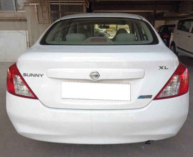 https://images10.gaadi.com/usedcar_image/4511487/original/processed_0538d084f2d2c2c36909d64290a5cfe7.jpg?imwidth=6402