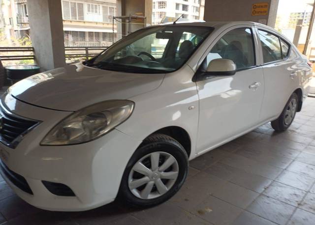https://images10.gaadi.com/usedcar_image/4511487/original/processed_1e415c7c54b784eca97313b91f90adb0.jpg?imwidth=6400