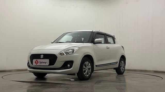 https://images10.gaadi.com/usedcar_image/4511516/original/776e4232401bb856f88efb0c8a1b21f5.JPG?imwidth=6400