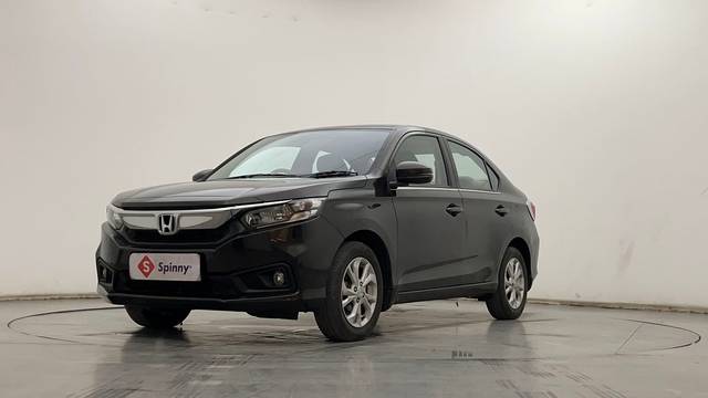 https://images10.gaadi.com/usedcar_image/4511517/original/9400143a5c6fa33a19aaf58fd4a976ca.JPG?imwidth=6400
