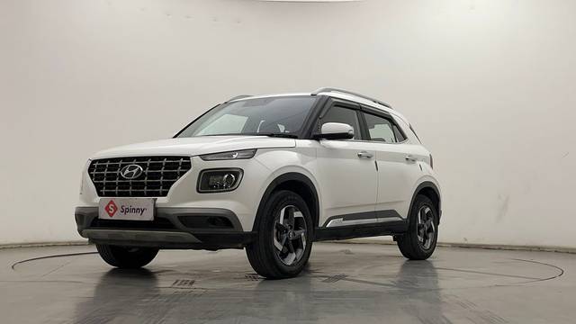 https://images10.gaadi.com/usedcar_image/4511524/original/f5dbe84da8adc93f81a48114f687d817.JPG?imwidth=6400