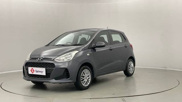 https://images10.gaadi.com/usedcar_image/4511541/original/048f4b1d28d98ab90ef51f2ff6147742.JPG?imwidth=6400