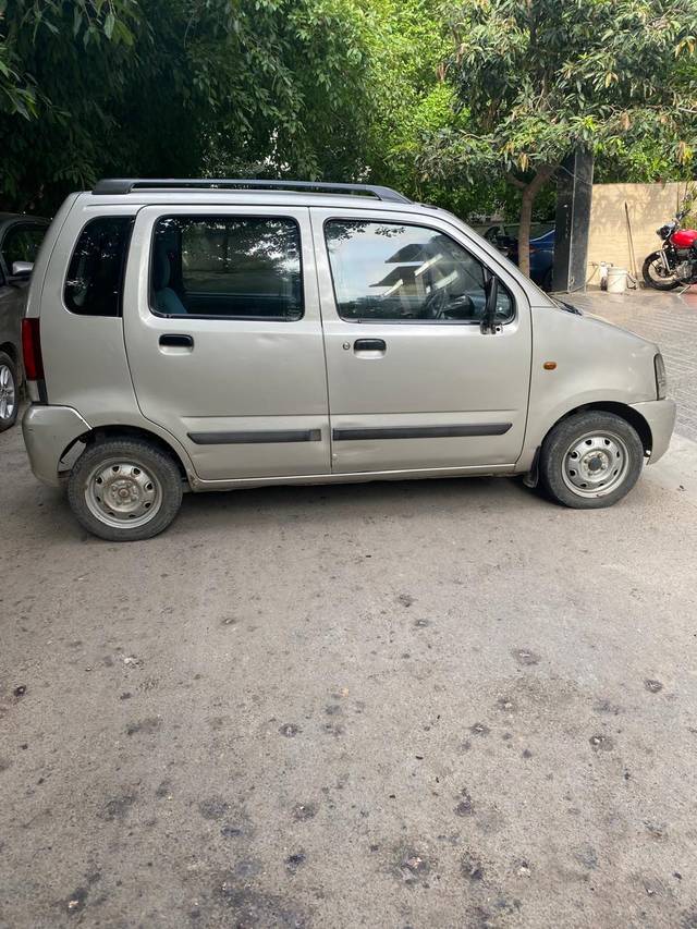 https://images10.gaadi.com/usedcar_image/4511553/original/00e4e726-f7de-45fc-822e-a53c333e3ce5.jpg?imwidth=6402