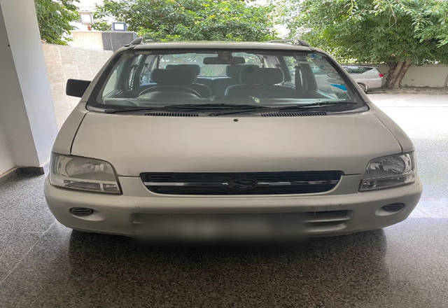 https://images10.gaadi.com/usedcar_image/4511553/original/f16e832c-cf86-48ab-8ad2-e71a1940e24d.?imwidth=6400