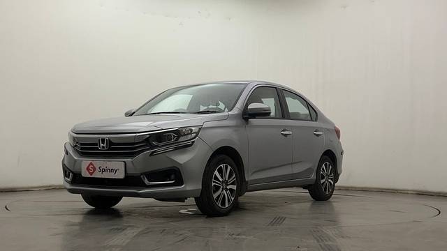https://images10.gaadi.com/usedcar_image/4511591/original/db198ee59b31602e523162bd09e4541a.JPG?imwidth=6400