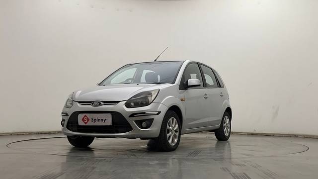 https://images10.gaadi.com/usedcar_image/4511637/original/7b4a477fd1f0fd50031e25a286c8ae7e.JPG?imwidth=6400