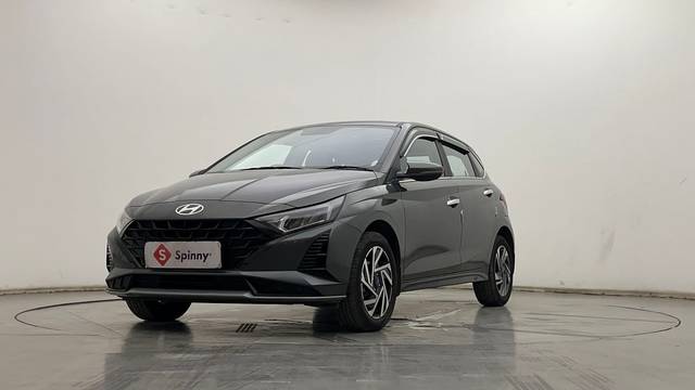 https://images10.gaadi.com/usedcar_image/4511671/original/7679b876c569ae5bb88ea6941a4f7227.JPG?imwidth=6400