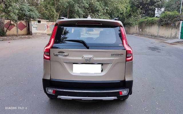https://images10.gaadi.com/usedcar_image/4511684/original/processed_032b8deefe14398b9a4bd0f67081cdf2.jpg?imwidth=6401