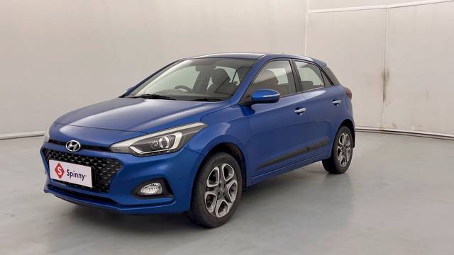 https://images10.gaadi.com/usedcar_image/4511691/original/f004275f5cf720c1ae01f2b11db06fb0.JPG?imwidth=6400