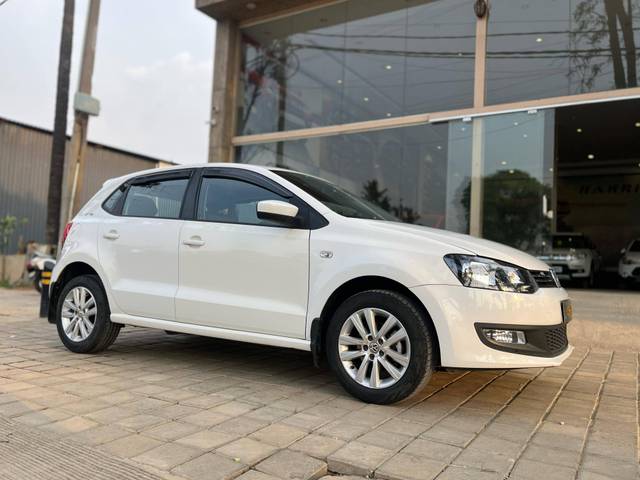 https://images10.gaadi.com/usedcar_image/4511695/original/processed_0e680190d81a3b7ed69bb35e5b1d1245.jpg?imwidth=6400