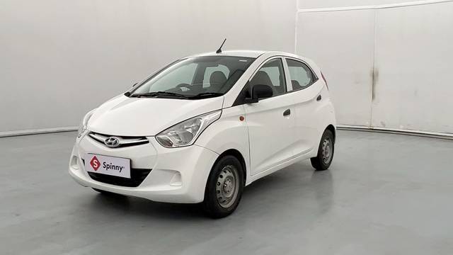 https://images10.gaadi.com/usedcar_image/4511722/original/7425d4fe6db5e028805f2cd2f6e5304e.JPG?imwidth=6400