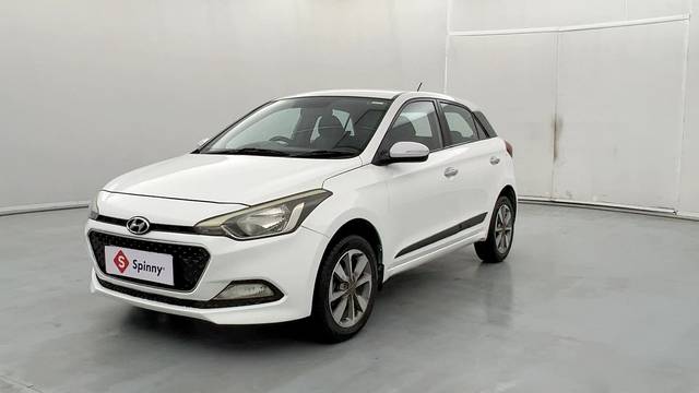 https://images10.gaadi.com/usedcar_image/4511726/original/357f8dafe922de63d21de5e1a82a35e2.JPG?imwidth=6400