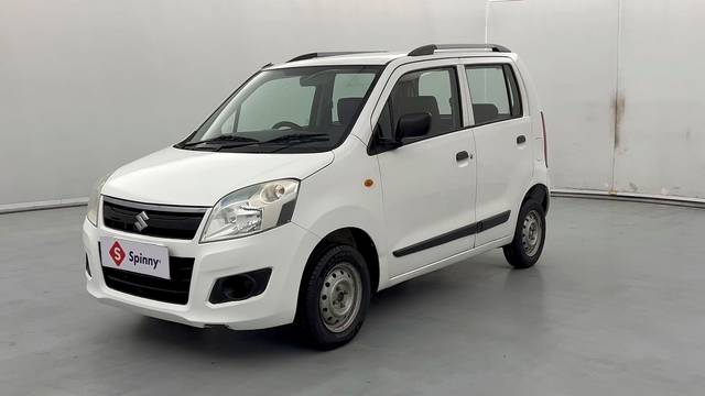 https://images10.gaadi.com/usedcar_image/4511749/original/fa6a646e9d1c69942556104096d41621.JPG?imwidth=6400