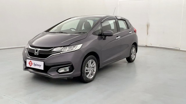 https://images10.gaadi.com/usedcar_image/4511752/original/7c0140d893fc402f53cc7e631c070f5c.JPG?imwidth=6400