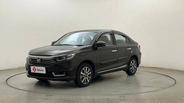 https://images10.gaadi.com/usedcar_image/4511771/original/af9c552d6394ecfdb4f83b6eae3a4b11.JPG?imwidth=6400