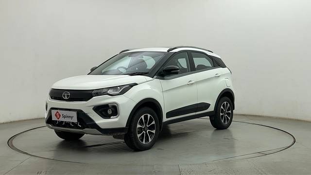 https://images10.gaadi.com/usedcar_image/4511782/original/af1e3c22a194102853185d99840e7286.JPG?imwidth=6400