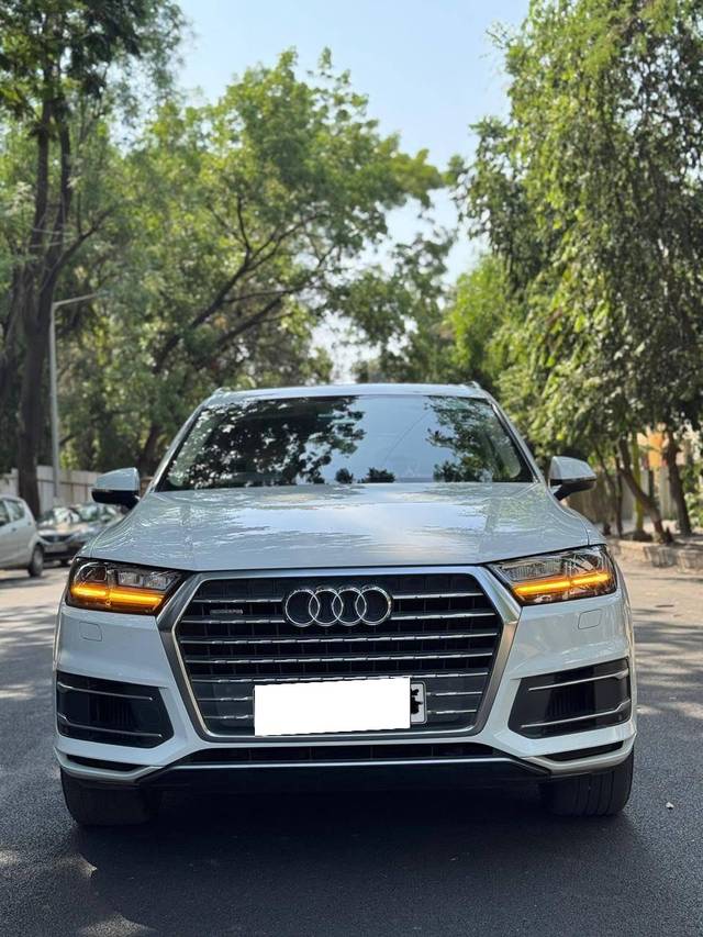 https://images10.gaadi.com/usedcar_image/4511784/original/processed_00692ce9013e2df27a08dff0002adb66.jpg?imwidth=6400