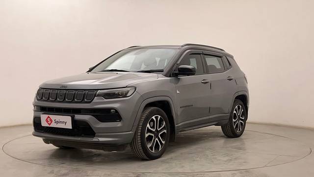 https://images10.gaadi.com/usedcar_image/4511796/original/a544b96bc549c257eef870063527ceab.JPG?imwidth=6400