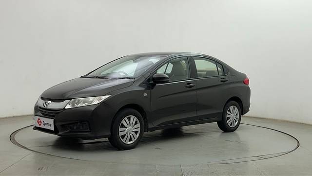 https://images10.gaadi.com/usedcar_image/4511803/original/c8a38a2c3d3e45390cc27f01f886cf97.JPG?imwidth=6400