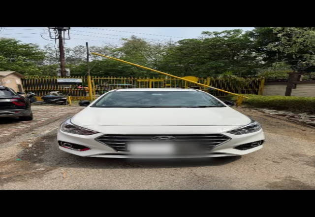 https://images10.gaadi.com/usedcar_image/4511849/original/9b7ca75e-859a-4169-a697-61ca96becaf0.?imwidth=6400