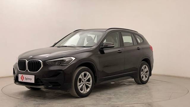 https://images10.gaadi.com/usedcar_image/4511865/original/ccee80326daaad22d1a8ea29f506fb3d.JPG?imwidth=6400