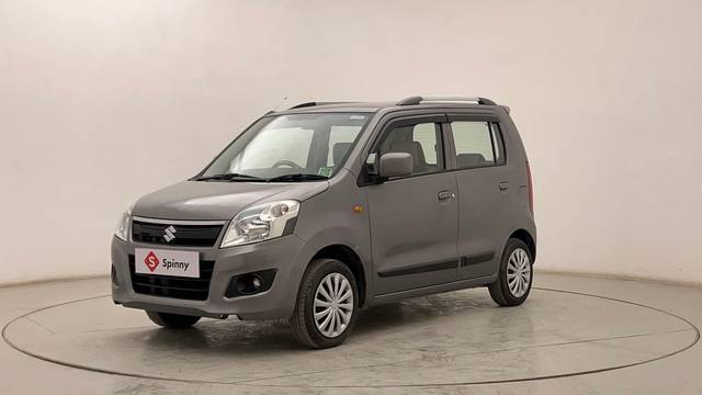 https://images10.gaadi.com/usedcar_image/4511907/original/c6a541637cacc13ef3888ed498f5bb4a.JPG?imwidth=6400