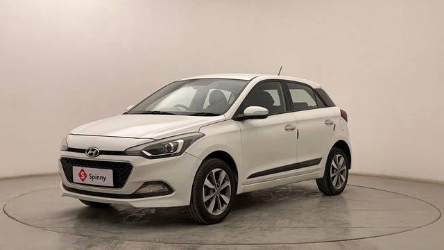 https://images10.gaadi.com/usedcar_image/4511940/original/b2a1a4471f3fbb4dbf4b07f850e76604.JPG?imwidth=6400