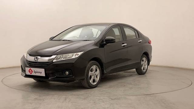 https://images10.gaadi.com/usedcar_image/4511952/original/afea4de65b605970abf26c262fddab7e.JPG?imwidth=6400