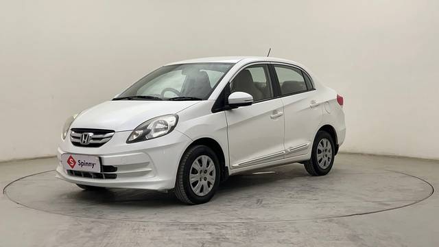 https://images10.gaadi.com/usedcar_image/4511955/original/fa668f566d12e02e1addcb3d5885de77.JPG?imwidth=6400