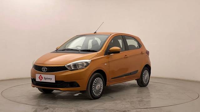 https://images10.gaadi.com/usedcar_image/4511960/original/09c70b6f636bd2d6f0c4d934f36d74a8.JPG?imwidth=6400