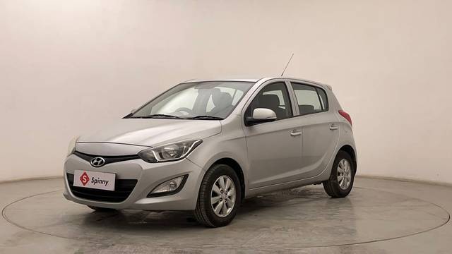 https://images10.gaadi.com/usedcar_image/4511973/original/decc1df3b4799178c45fed95841ccfac.JPG?imwidth=6400