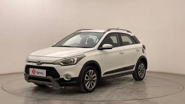 https://images10.gaadi.com/usedcar_image/4511985/original/d994d70f0d5005a07d39203e47e0dec0.JPG?imwidth=6400