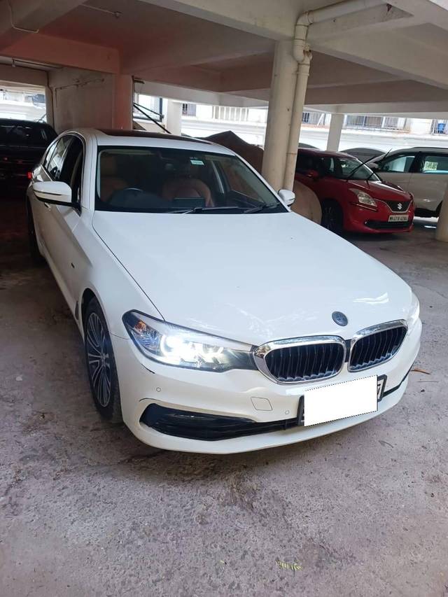 https://images10.gaadi.com/usedcar_image/4511993/original/processed_8d7fca6ffa45f1129b6180e996f1bdd0.jpeg?imwidth=6400