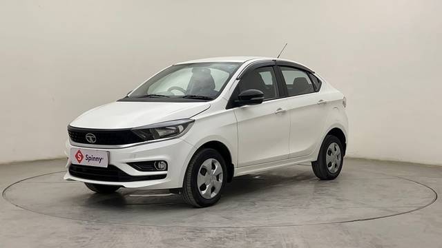 https://images10.gaadi.com/usedcar_image/4511997/original/2548e9c8cd1d70684fb1c12d6a0b9135.JPG?imwidth=6400